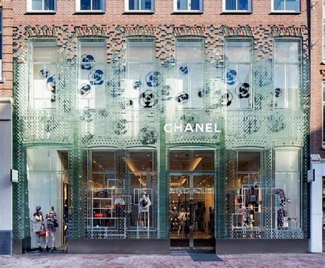 chanel glass brick